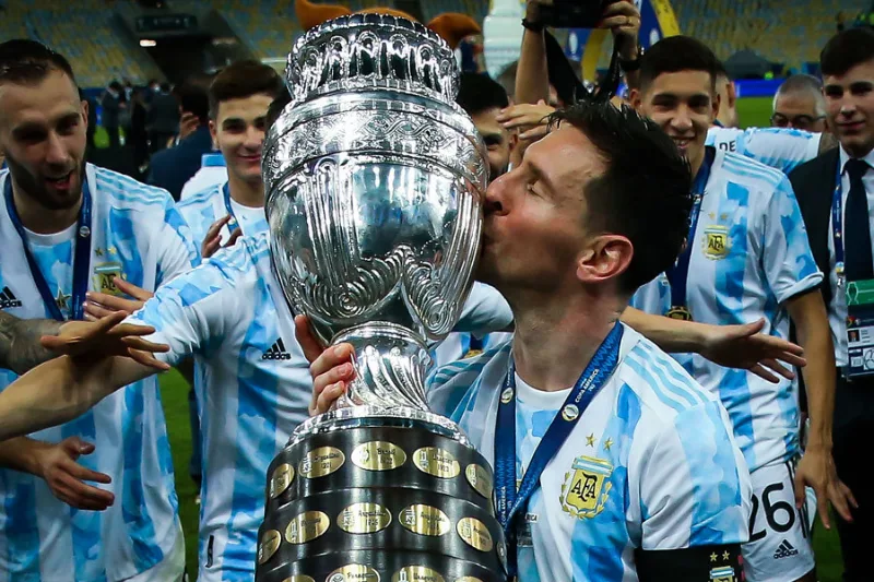 Cầu thủ hay nhất tại Copa America cũng như thế giới là Messi